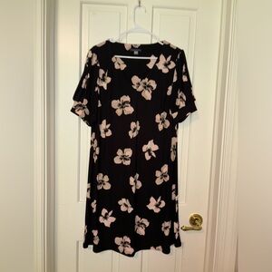 Tommy Hilfiger  size 16